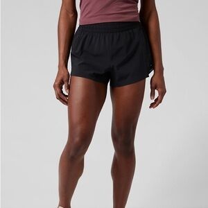 Athleta 3” Hustle Athletic Shorts with Zipper Pockets